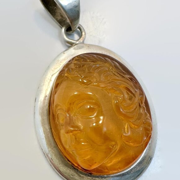 Amber Pendant, Carved, Cameo, Face, Lady, Vintage, Sterling Silver, Honey Amber - Picture 5 of 6